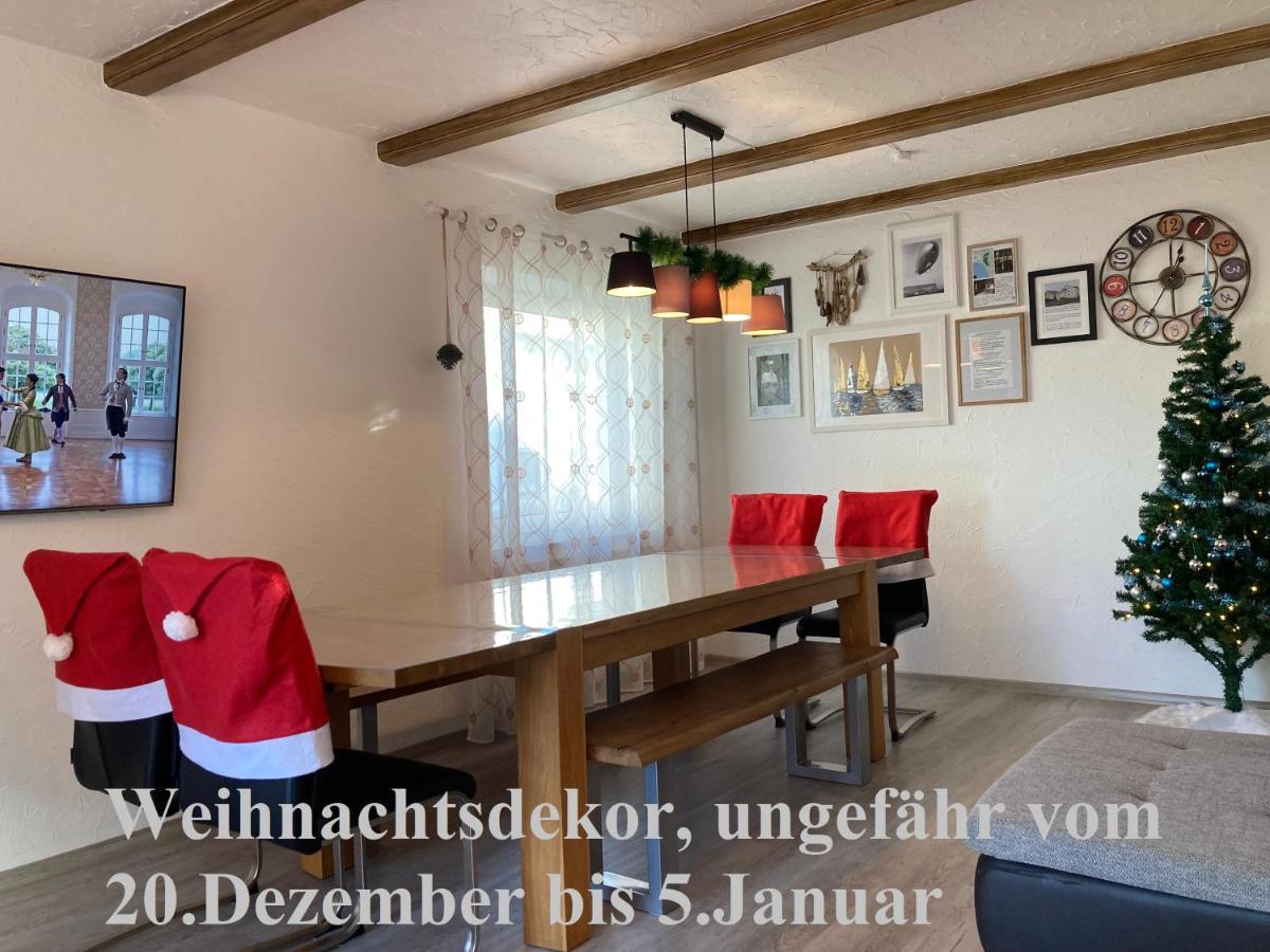 4-Zimmer Kinderfreundliche Ferienwohnung フリードリヒスハーフェン エクステリア 写真